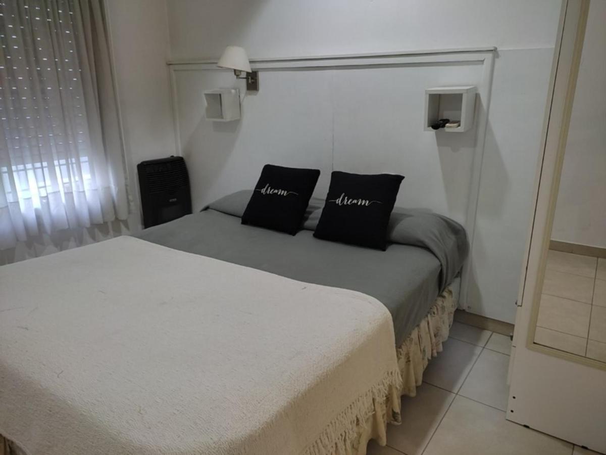 Zeta Apartment *